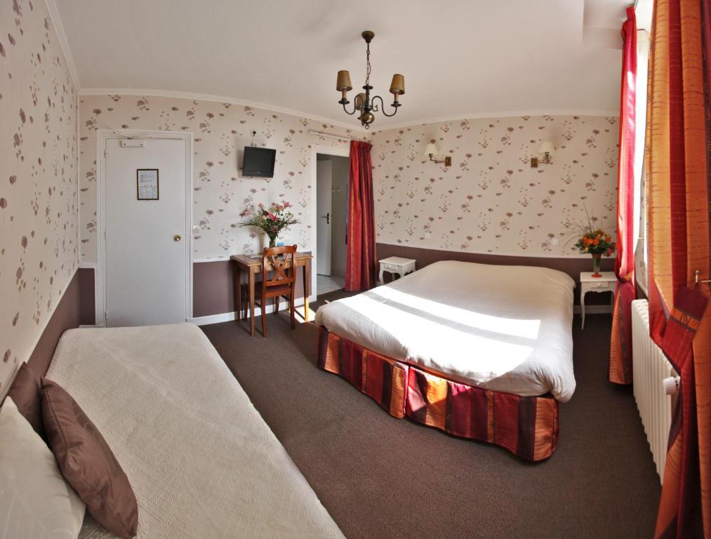 Hotel De La Plage Ouistreham Room photo