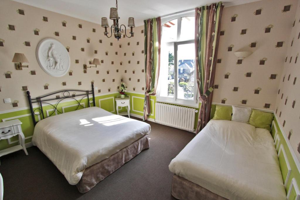 Hotel De La Plage Ouistreham Room photo